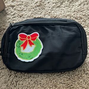 Holiday belt bag
